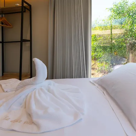 Hotel cápsula Futura 2 Borgo (Corsica)